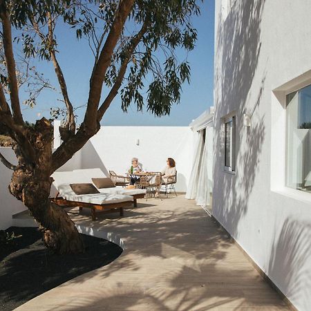 Alava Suites Коста-Тегисе Экстерьер фото